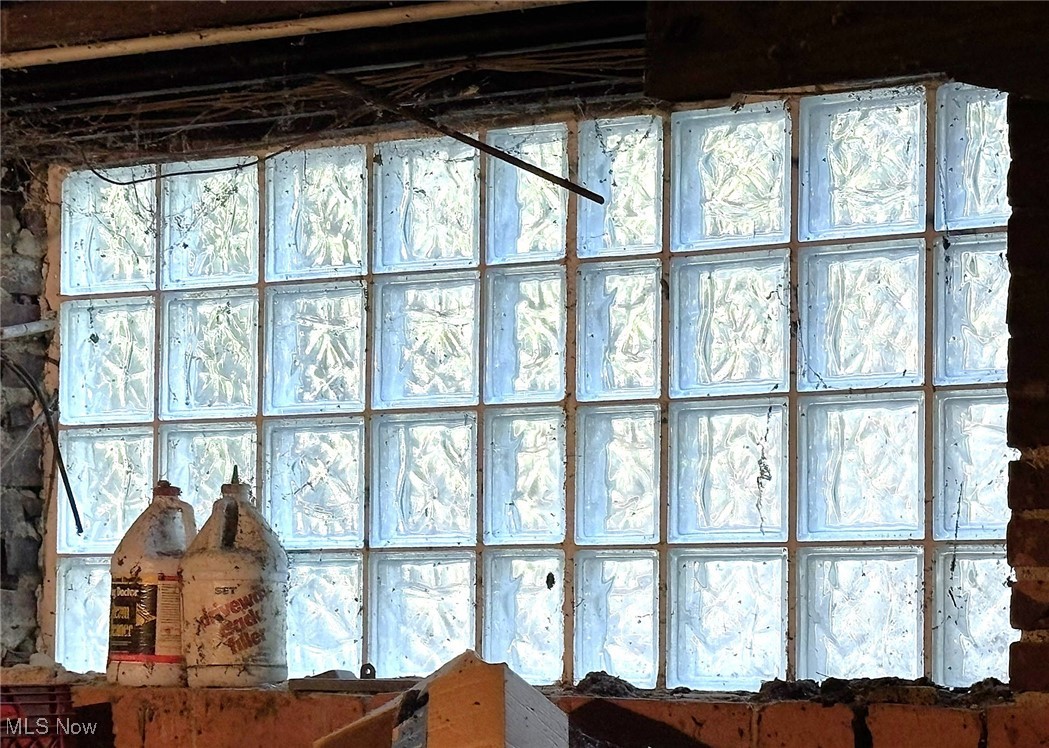 1675 Carlyon Road East Cleveland OH 44112