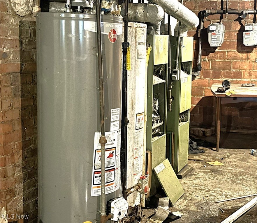 1675 Carlyon Road East Cleveland OH 44112