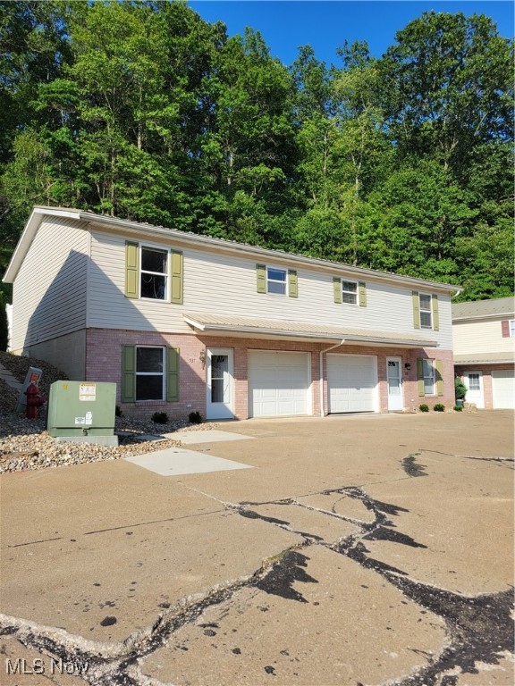527 Ridge Avenue NE New Philadelphia OH 44663