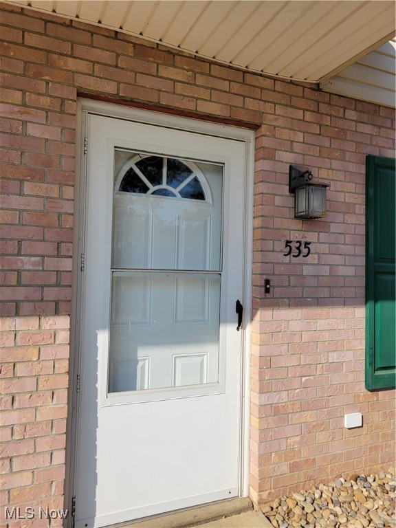 527 Ridge Avenue NE New Philadelphia OH 44663