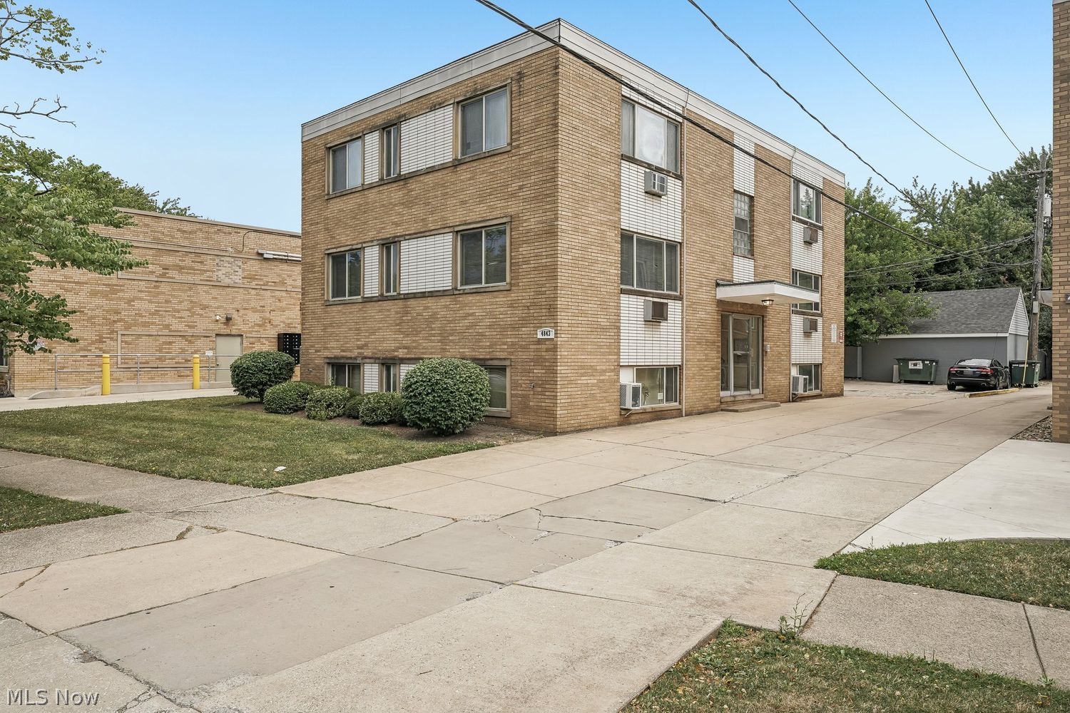 4843 Broadview Road Cleveland OH 44109