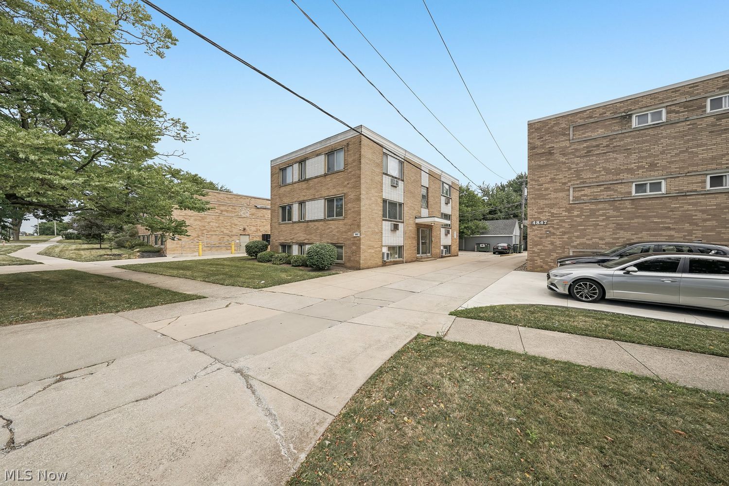 4843 Broadview Road Cleveland OH 44109