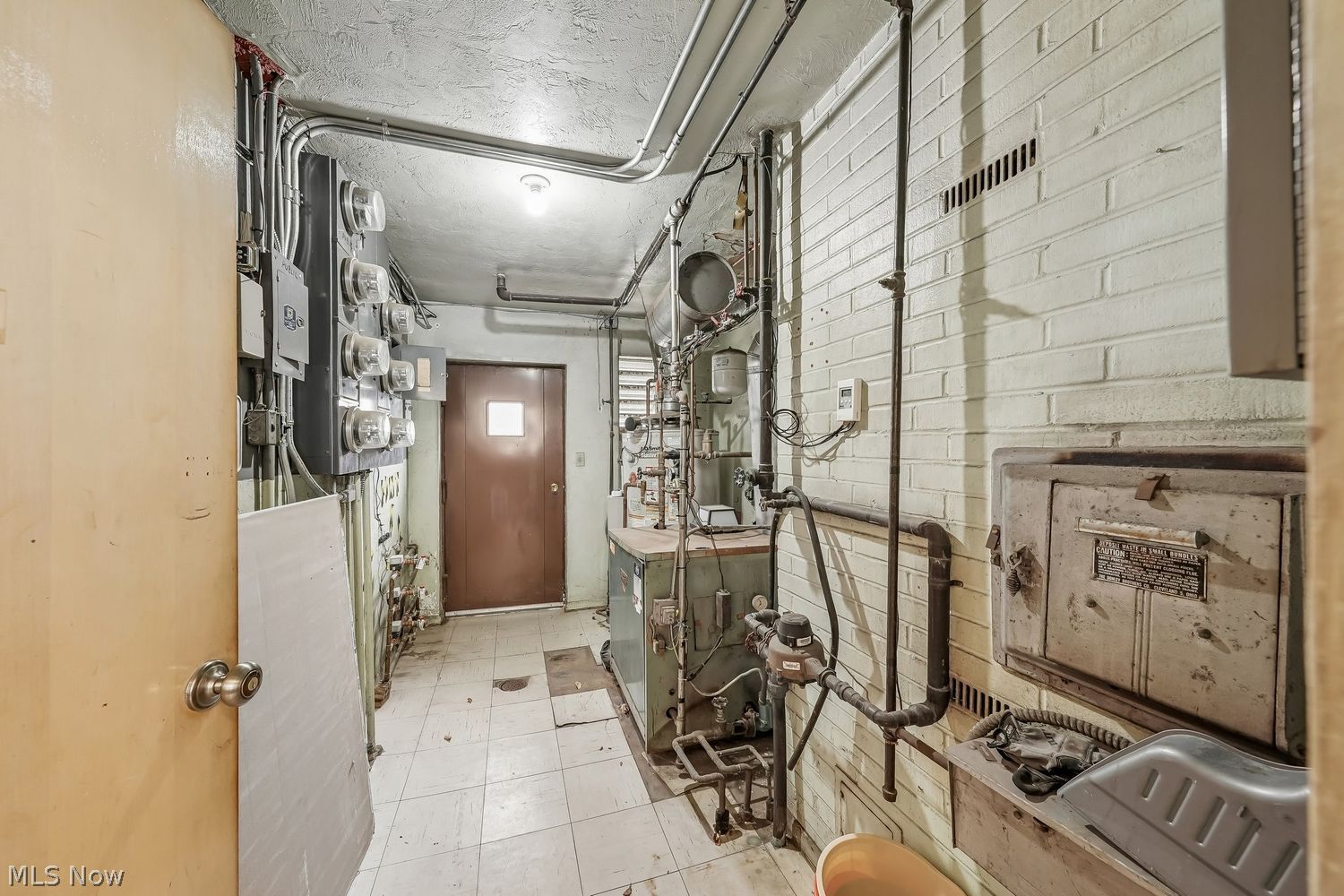 4843 Broadview Road Cleveland OH 44109