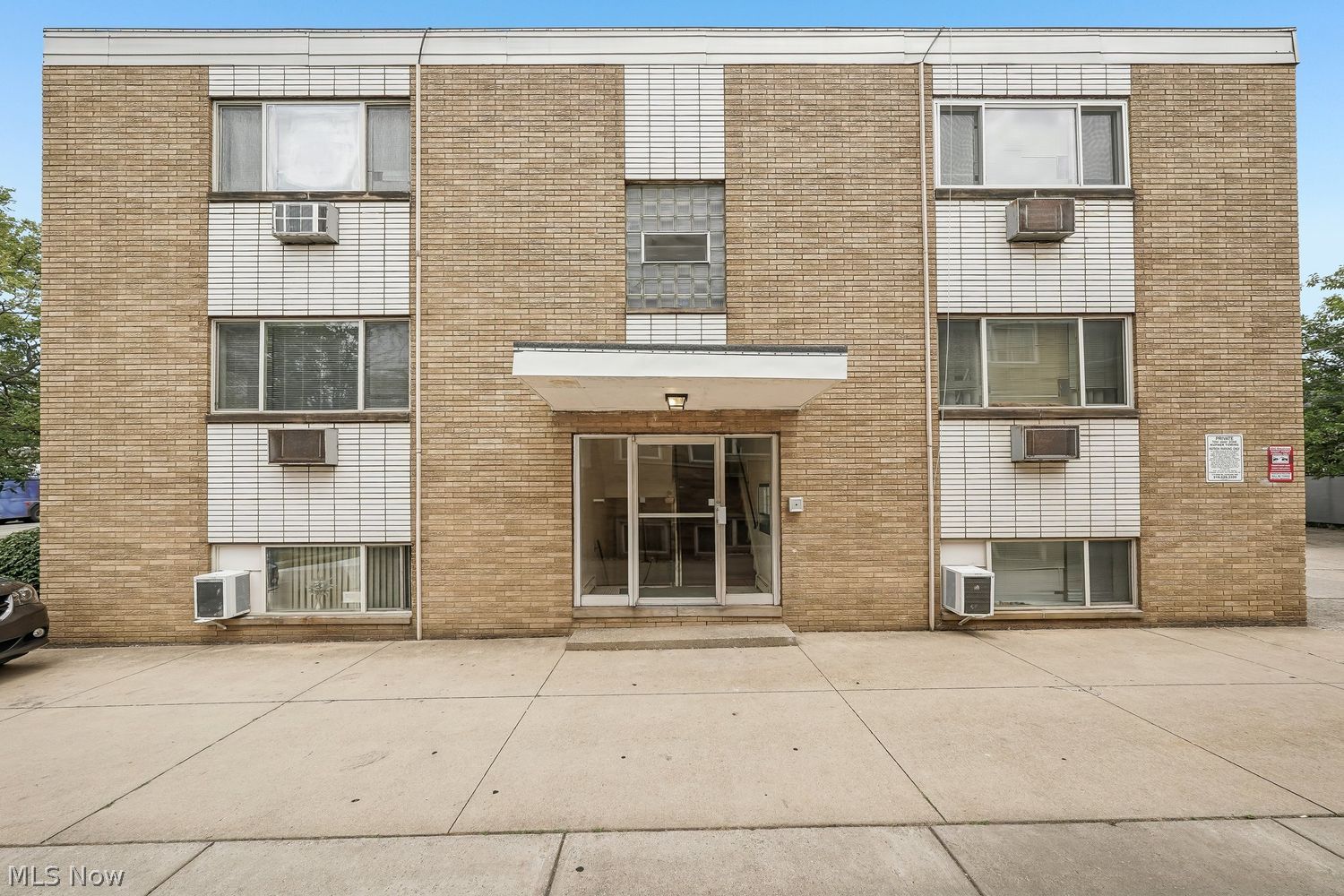 4843 Broadview Road Cleveland OH 44109
