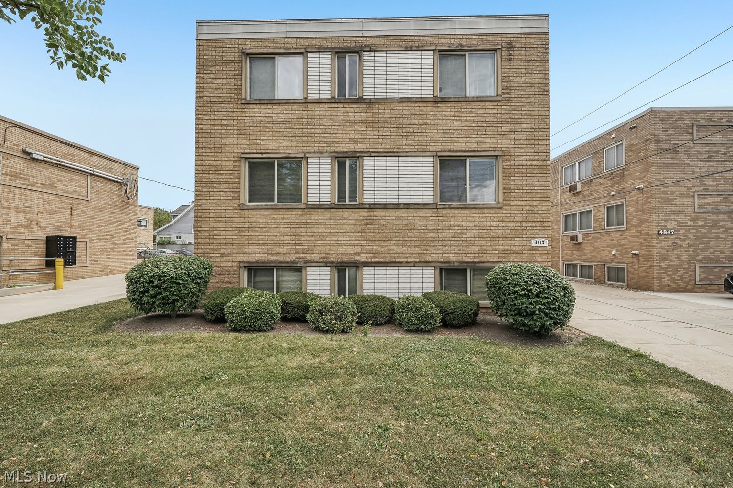 4843 Broadview Road Cleveland OH 44109