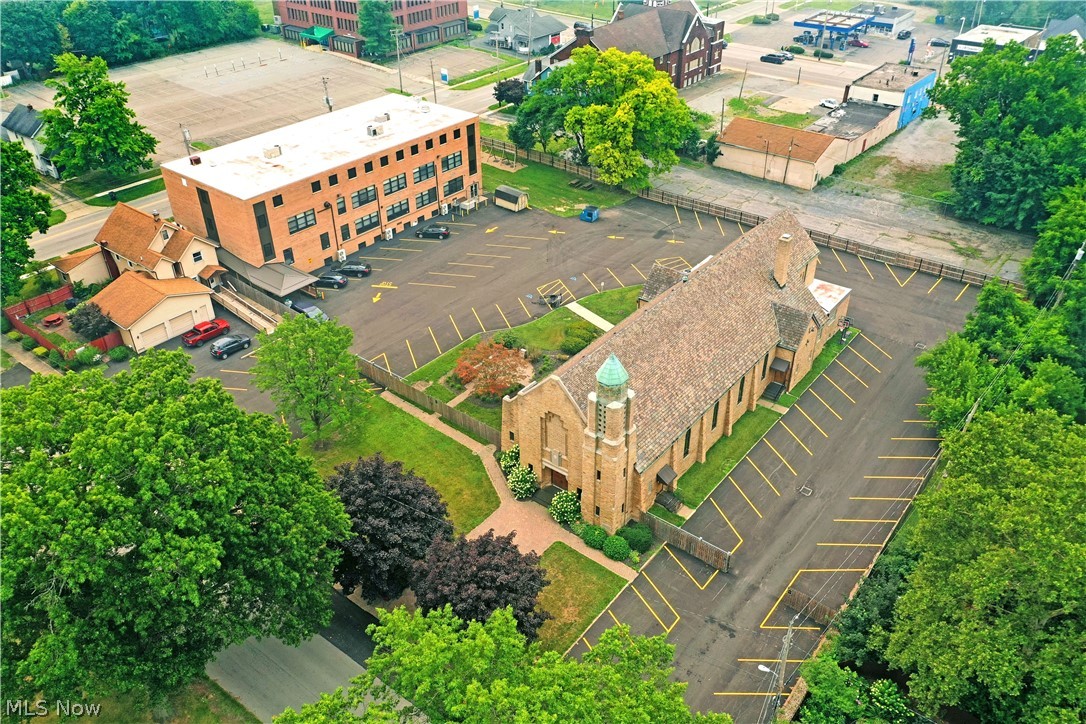 175 Laird Avenue NE Warren OH 44483