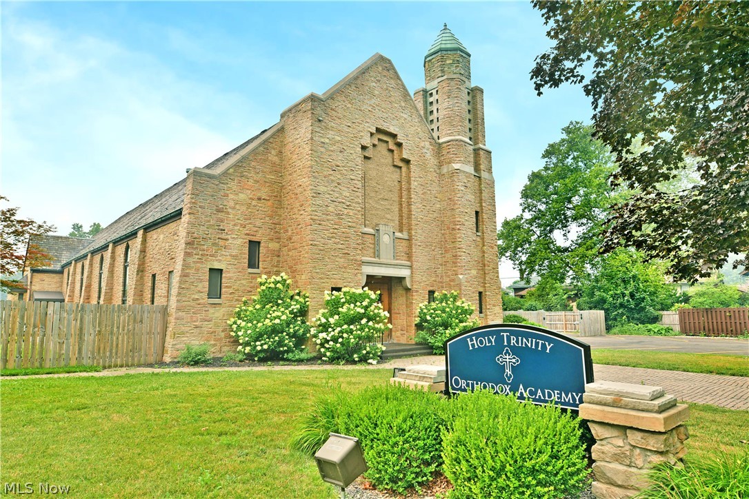 175 Laird Avenue NE Warren OH 44483