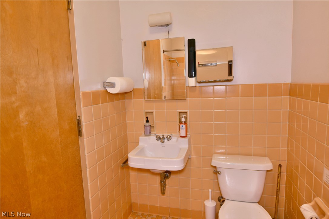 175 Laird Avenue NE Warren OH 44483
