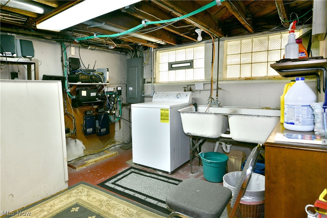 175 Laird Avenue NE Warren OH 44483
