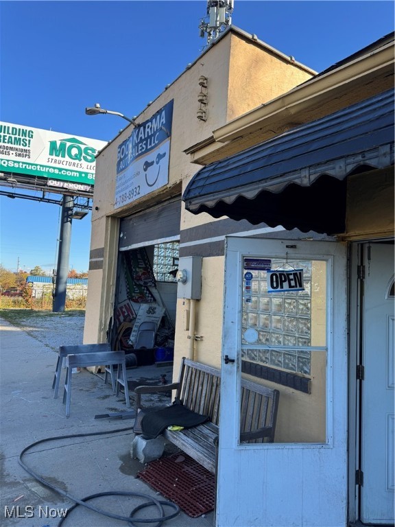 1379 S Main Street Akron OH 44301