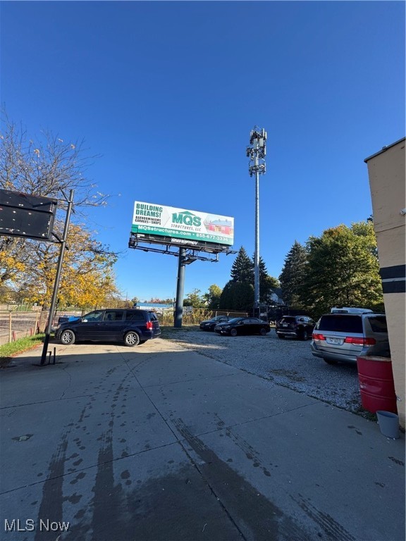 1379 S Main Street Akron OH 44301