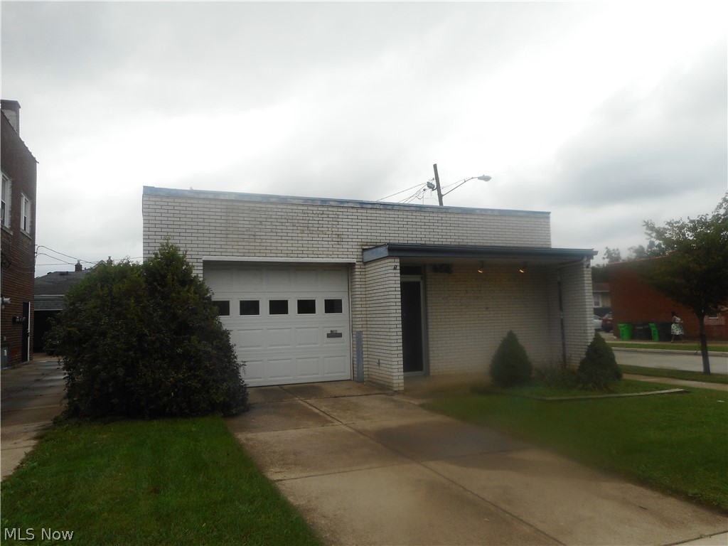 554 E 200 Street Euclid OH 44119