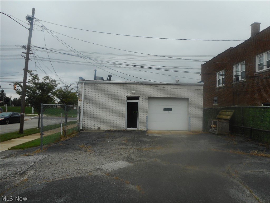554 E 200 Street Euclid OH 44119