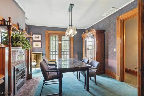 697 W Market Street Akron OH 44303