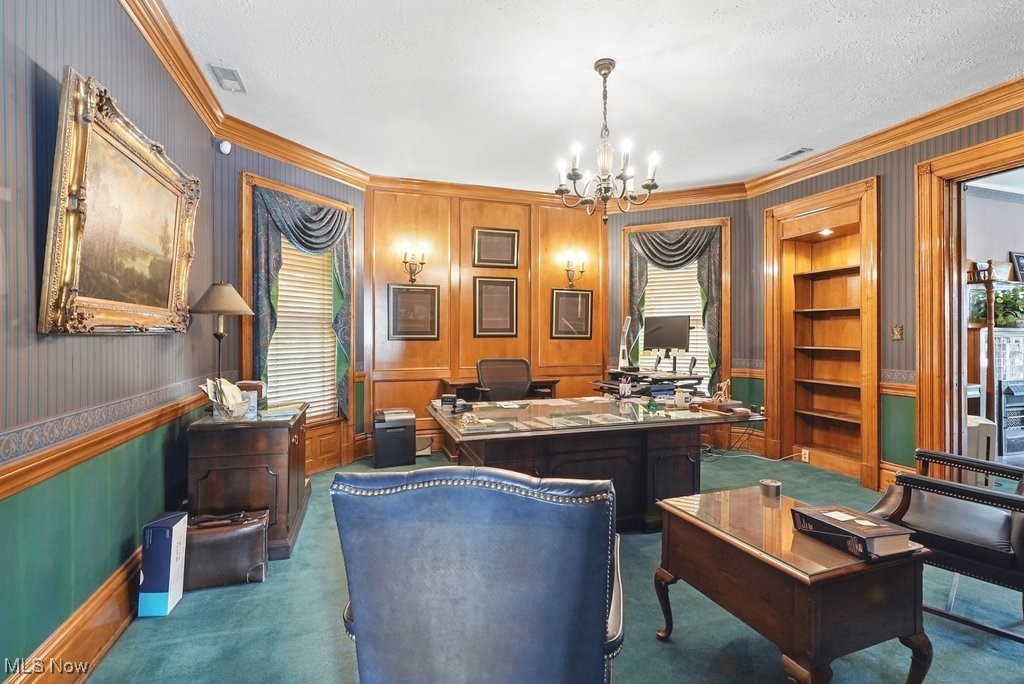 697 W Market Street Akron OH 44303