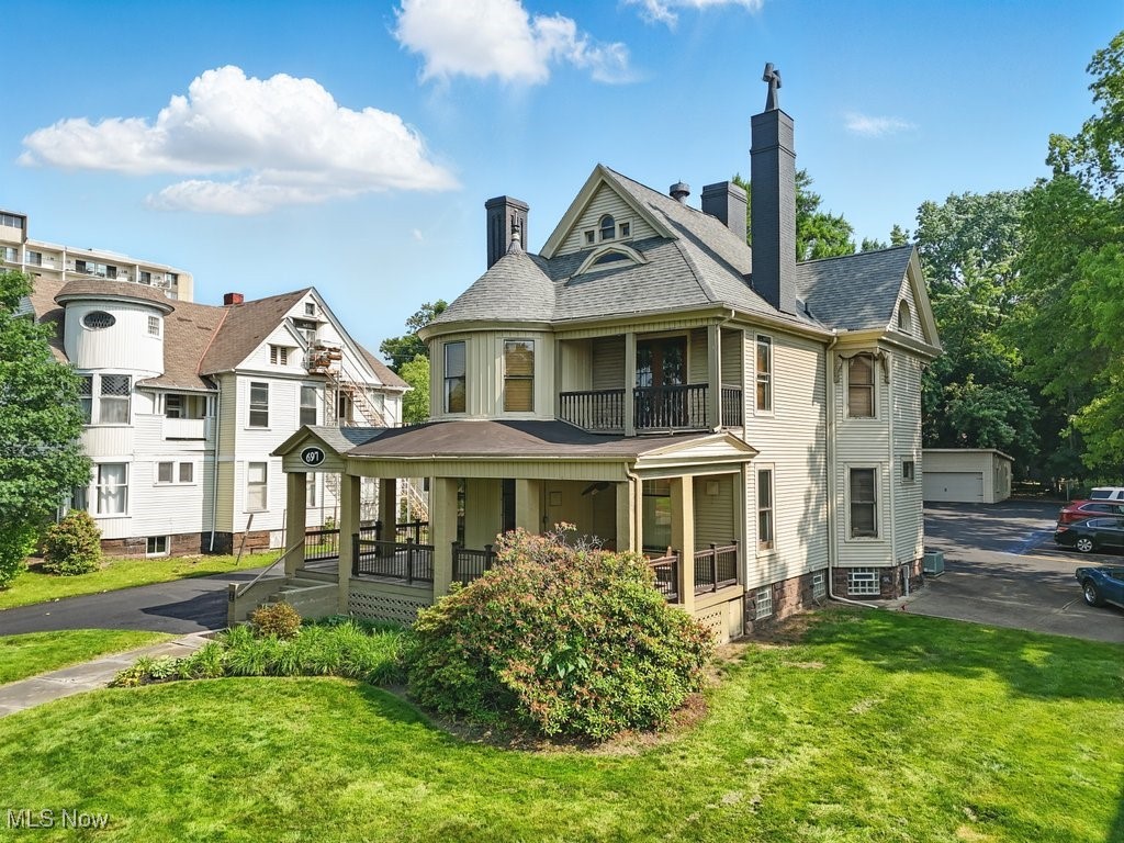 697 W Market Street Akron OH 44303