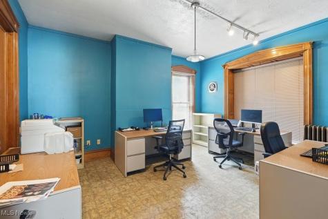 697 W Market Street Akron OH 44303