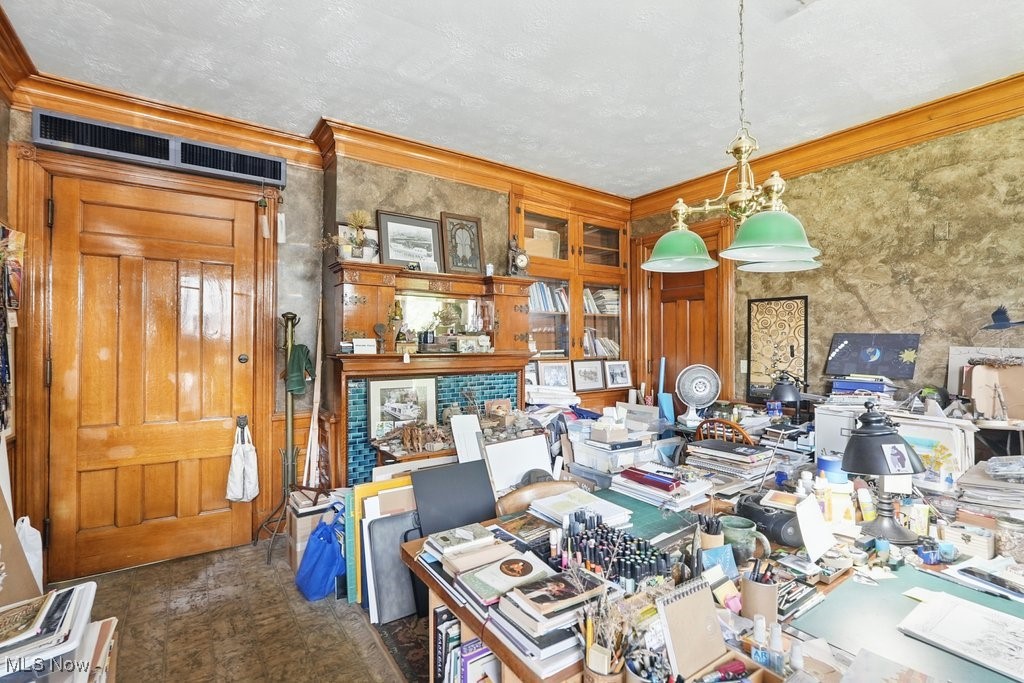 697 W Market Street Akron OH 44303