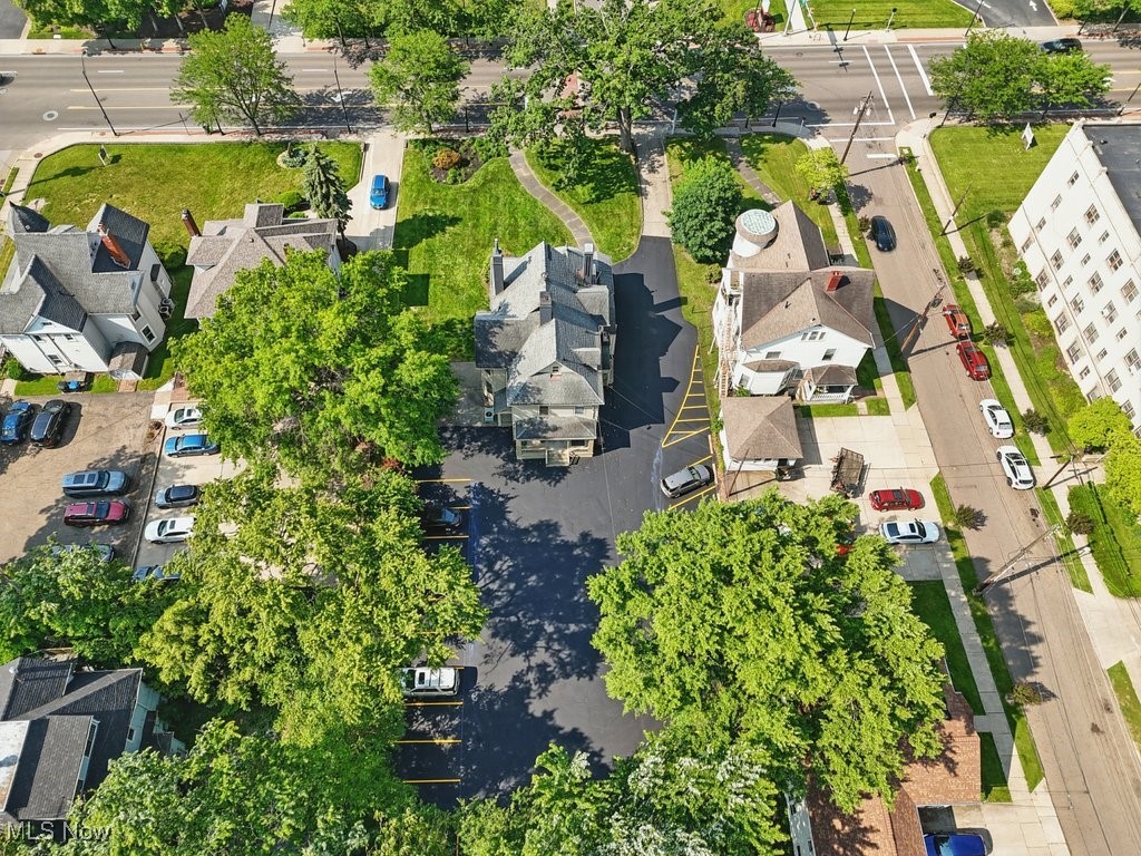 697 W Market Street Akron OH 44303