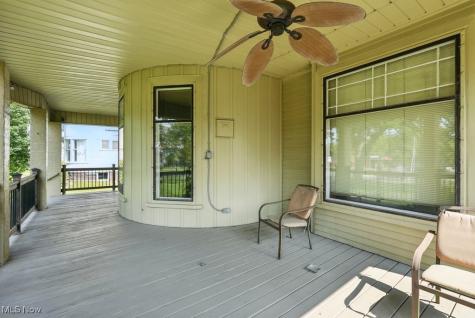 697 W Market Street Akron OH 44303