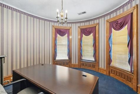 697 W Market Street Akron OH 44303