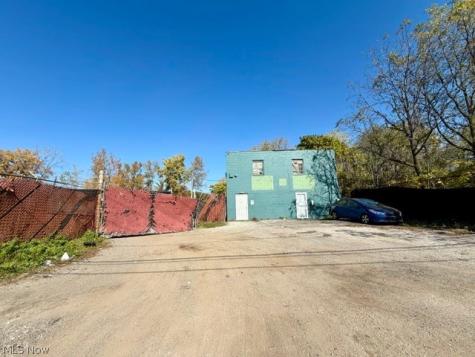 16801 S Miles Road Cleveland OH 44128
