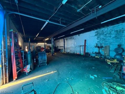 16801 S Miles Road Cleveland OH 44128