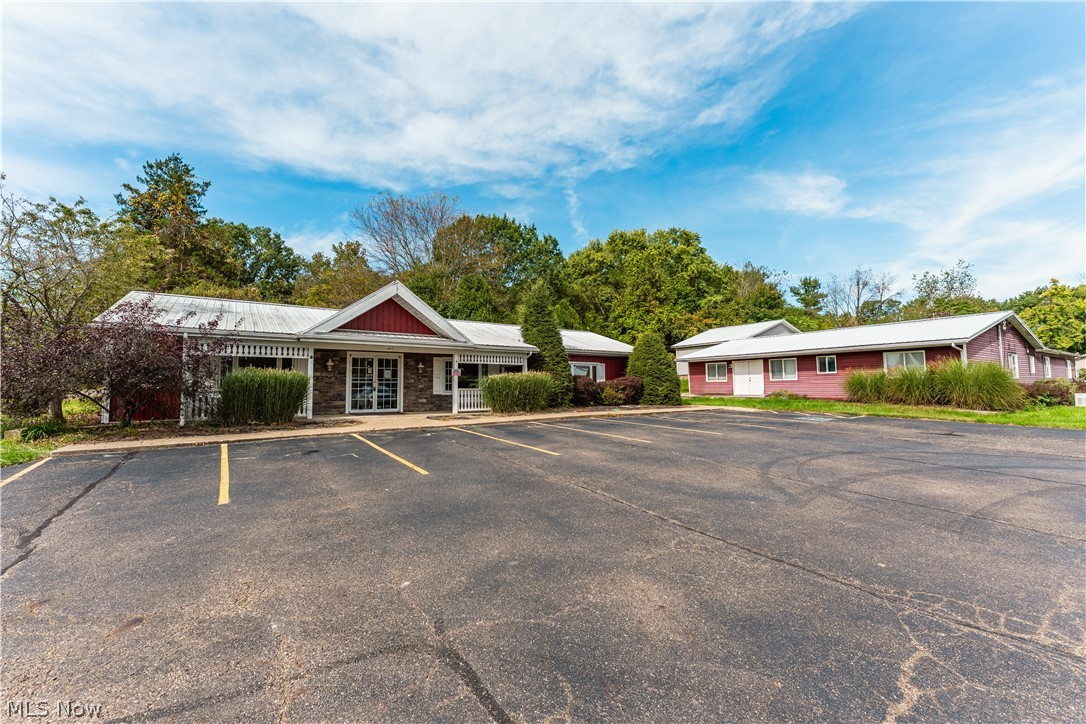 4915 Old Route 39 NW Dover OH 44622