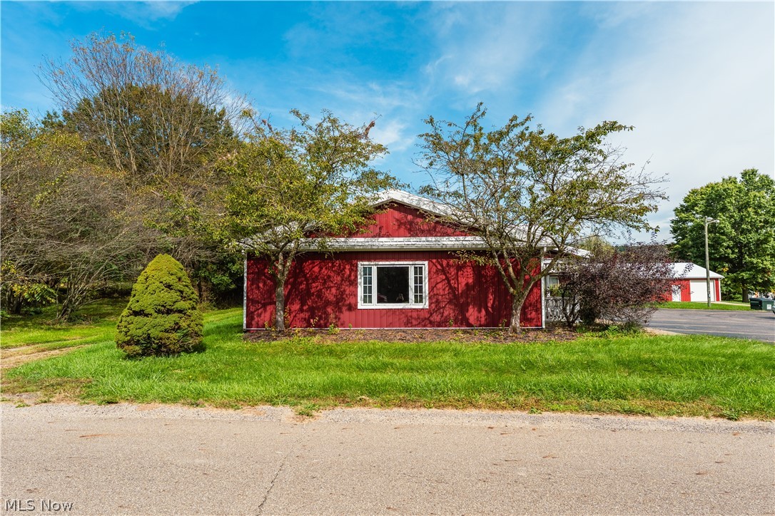 4915 Old Route 39 NW Dover OH 44622