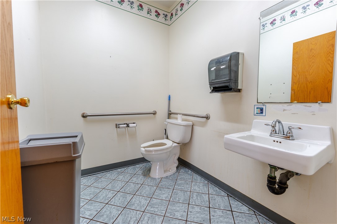 4915 Old Route 39 NW Dover OH 44622