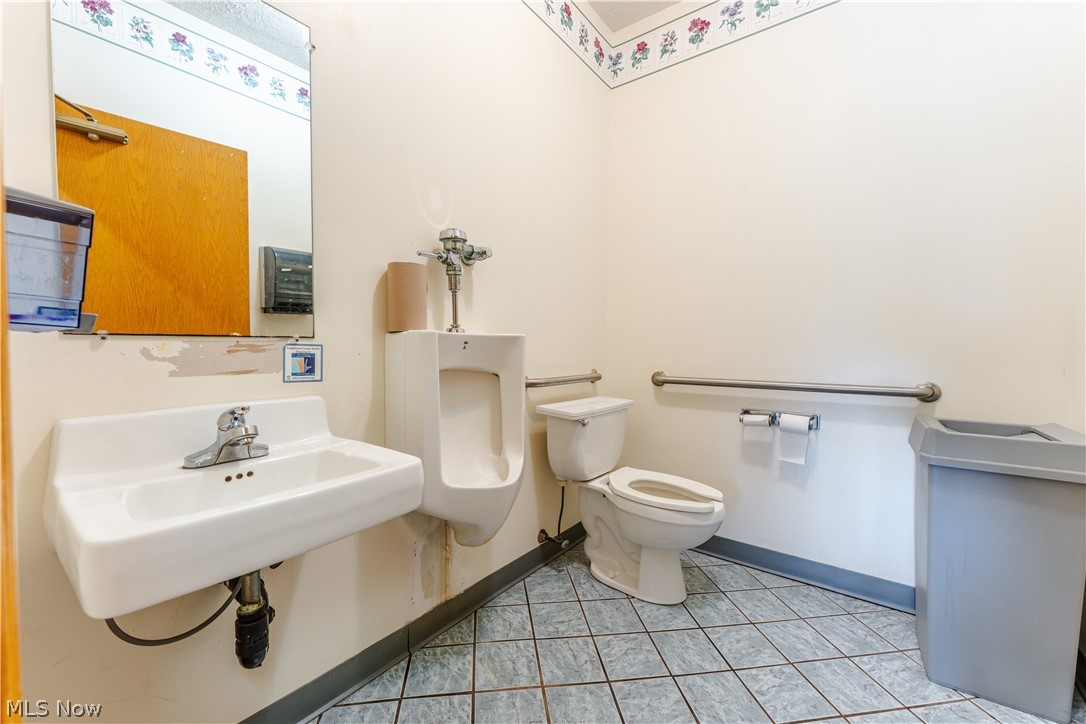4915 Old Route 39 NW Dover OH 44622
