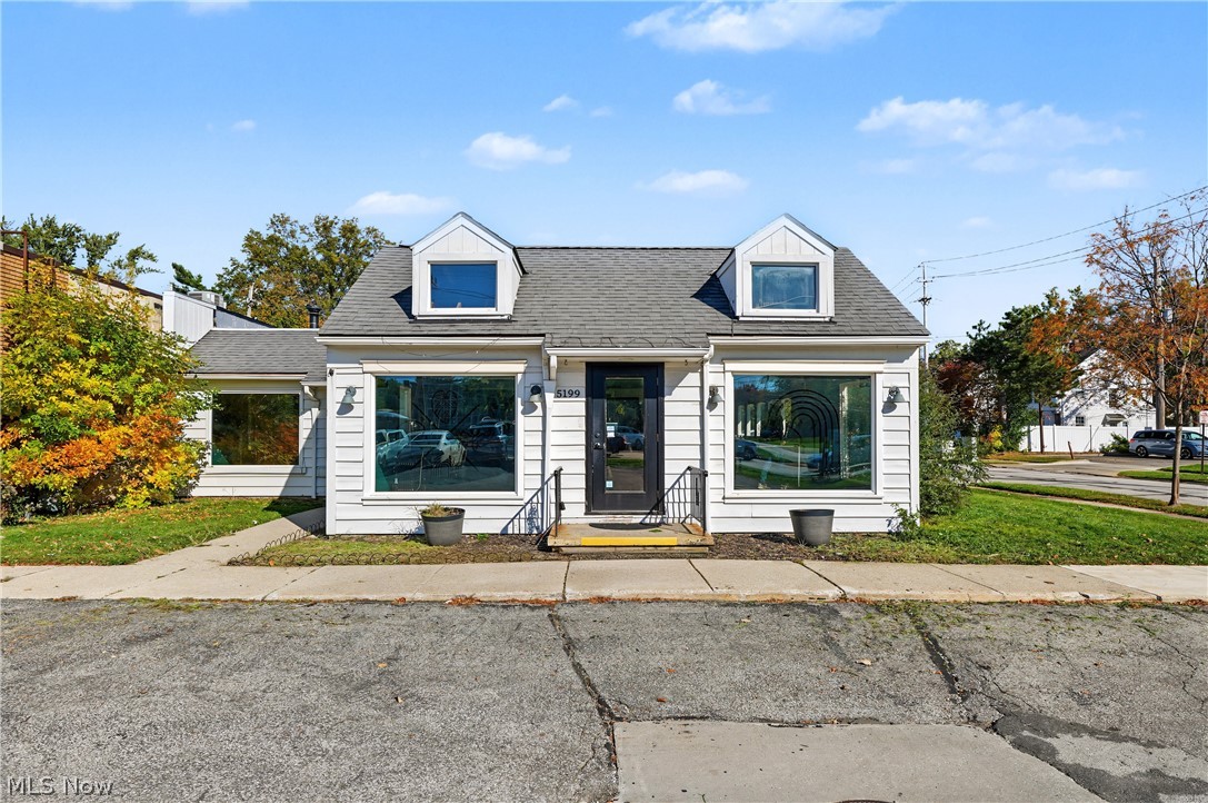 5199 Mayfield Road Lyndhurst OH 44124