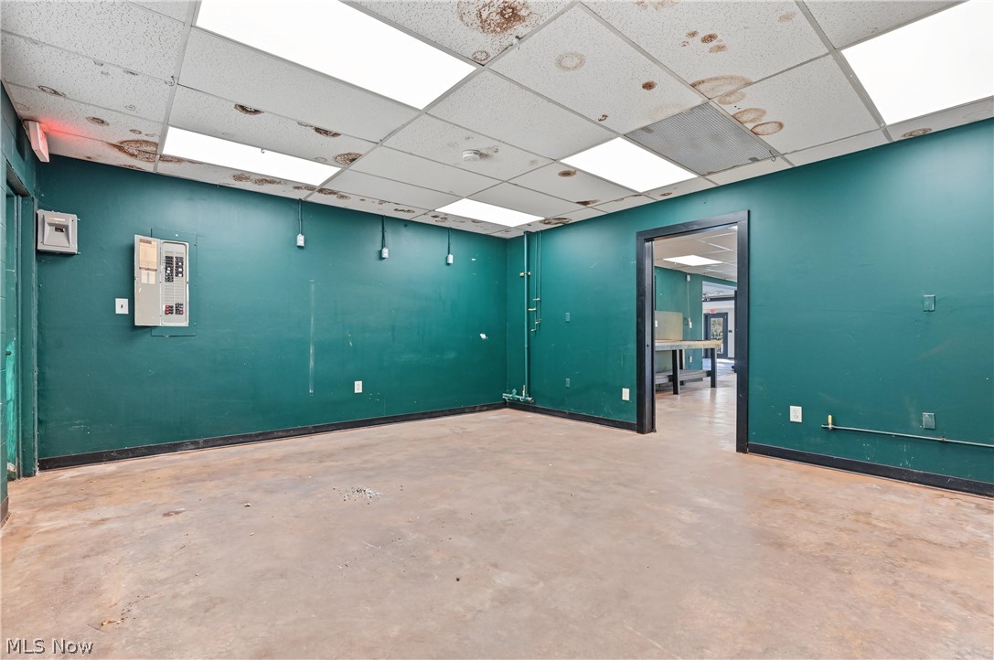 5199 Mayfield Road Lyndhurst OH 44124