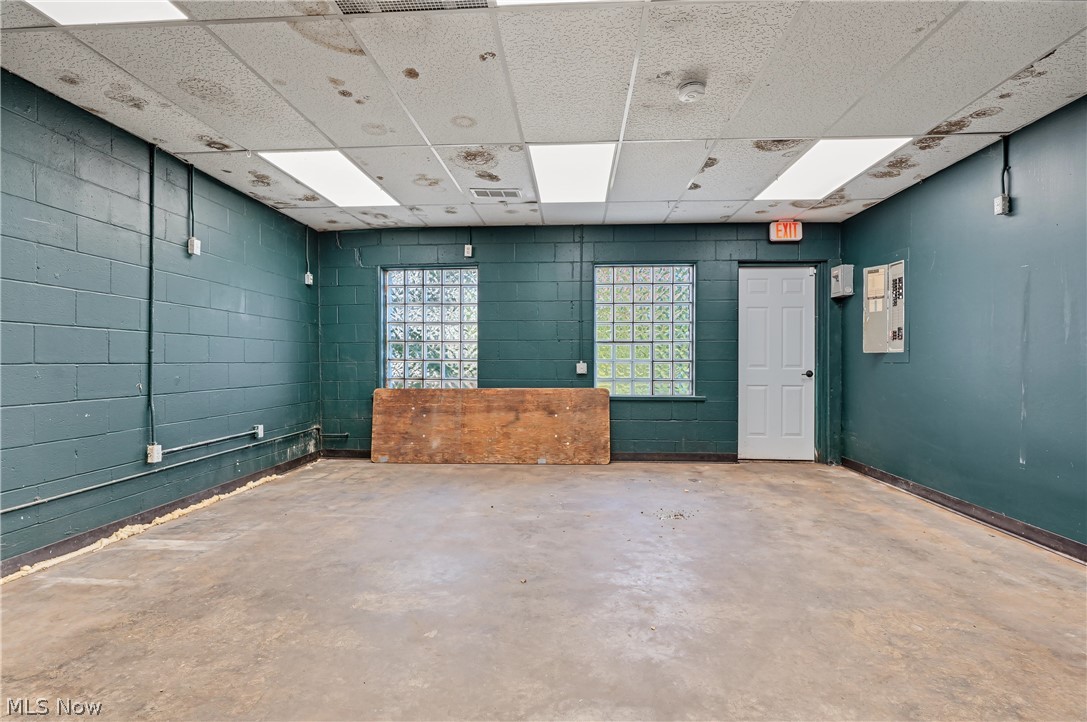 5199 Mayfield Road Lyndhurst OH 44124