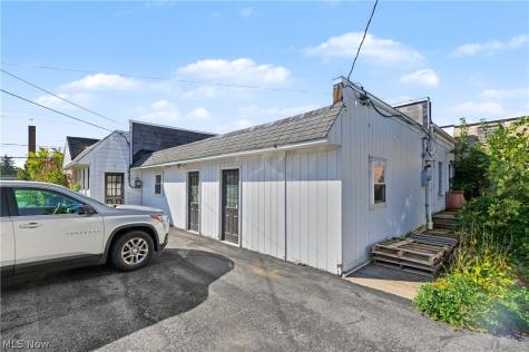 5199 Mayfield Road Lyndhurst OH 44124