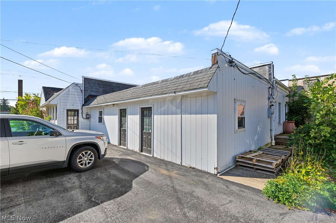5199 Mayfield Road Lyndhurst OH 44124