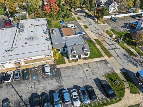 5199 Mayfield Road Lyndhurst OH 44124