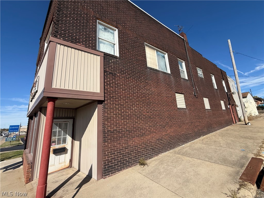 101 N State Street Girard OH 44420