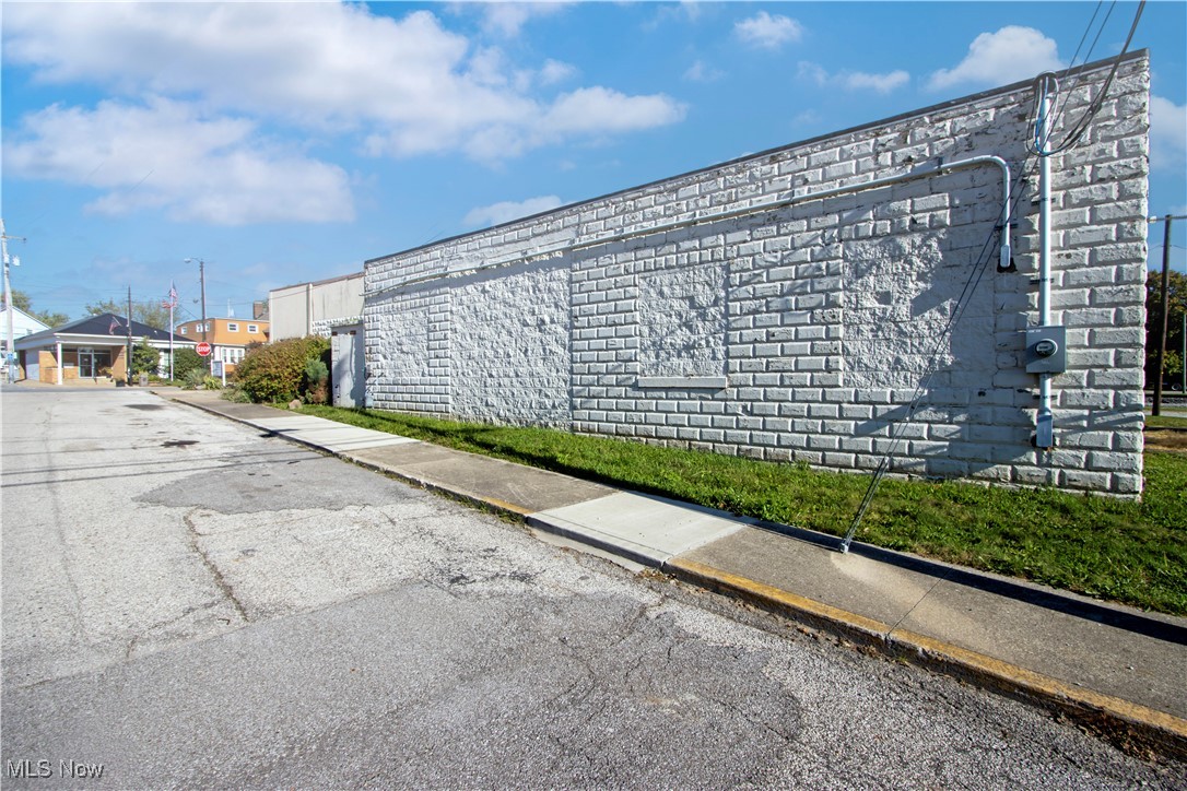 101 N Main Street Creston OH 44217