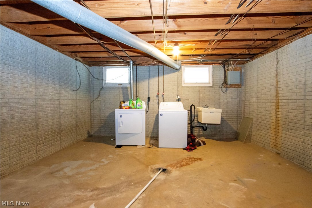 689 Colony Road Canal Fulton OH 44614