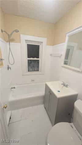 1874 Marloes Avenue East Cleveland OH 44112