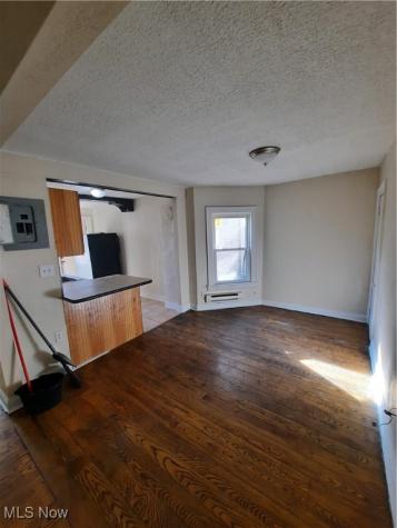 1874 Marloes Avenue East Cleveland OH 44112