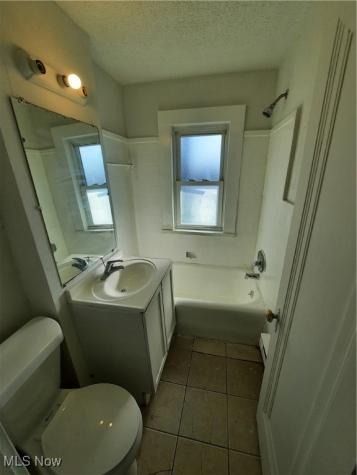 1874 Marloes Avenue East Cleveland OH 44112