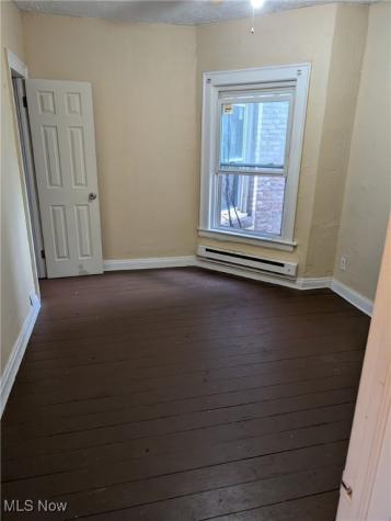 1874 Marloes Avenue East Cleveland OH 44112