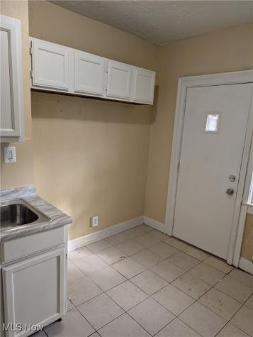 1874 Marloes Avenue East Cleveland OH 44112