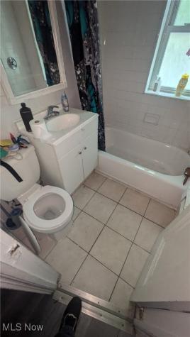 1874 Marloes Avenue East Cleveland OH 44112