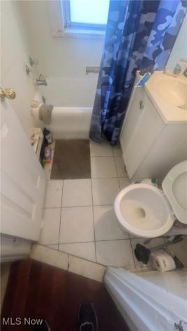 1874 Marloes Avenue East Cleveland OH 44112