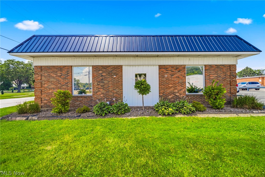 1047 Lake Avenue Ashtabula OH 44004