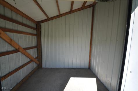 686 Buckeye Street Coshocton OH 43812