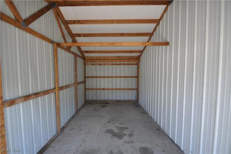 686 Buckeye Street Coshocton OH 43812